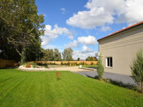Comfortable Villa in Beloeil with 2 Private Jacuzzis